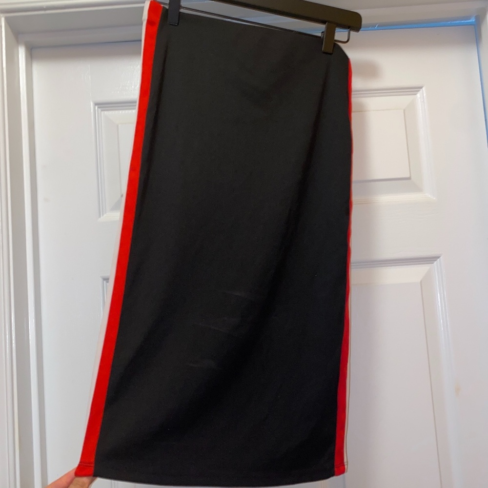Forever 21 Contemporary Skirt